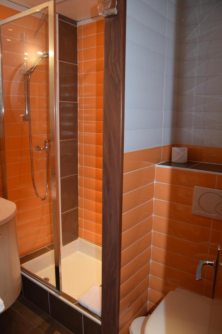Ayse Hotel Bellevue מראה חיצוני תמונה